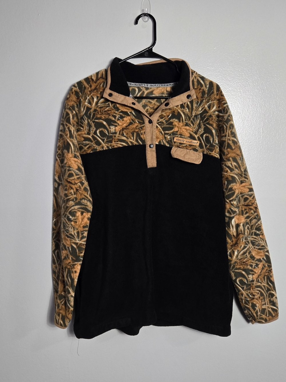 Simply Southern Camo Leaf Snap Neck Fleece Pullover Jacket Black Tan Colorblock
